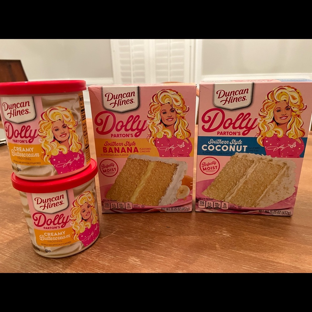 Dolly Parton Cake Mix and Frosting